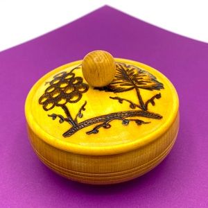 Round Two Toned Wood Burn Grapes And Leaf Design Trinket Box